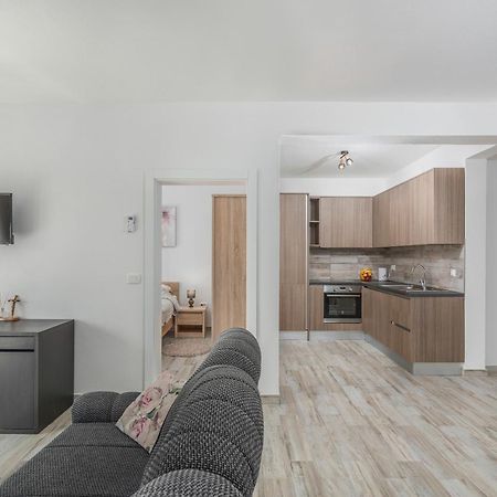 Apartmani Natalija Poreč Exterior foto