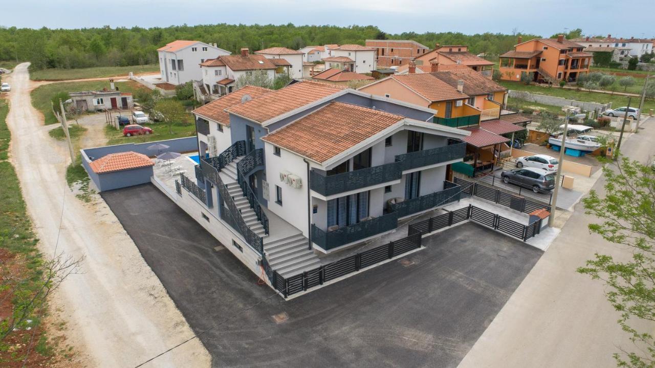 Apartmani Natalija Poreč Exterior foto